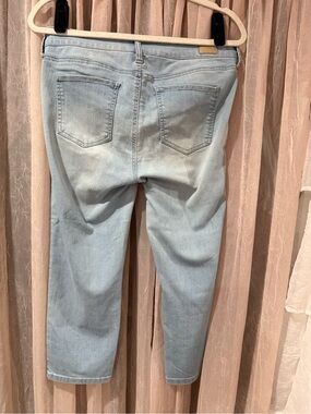 Celebrity Pink Light Blue Denim Cropped Jeans